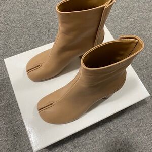 MM6 Maison Martin Margiela Beige Ankle Boots